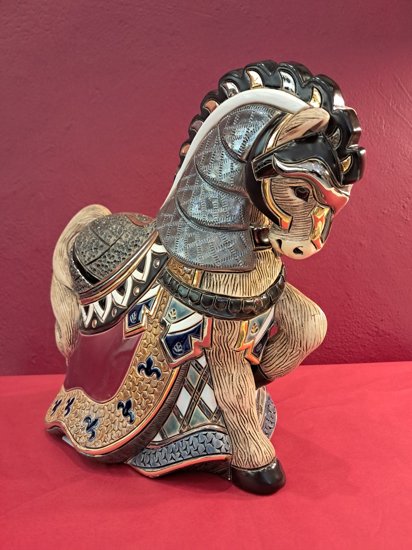 Cheval De Guerre Rouge De Rosa